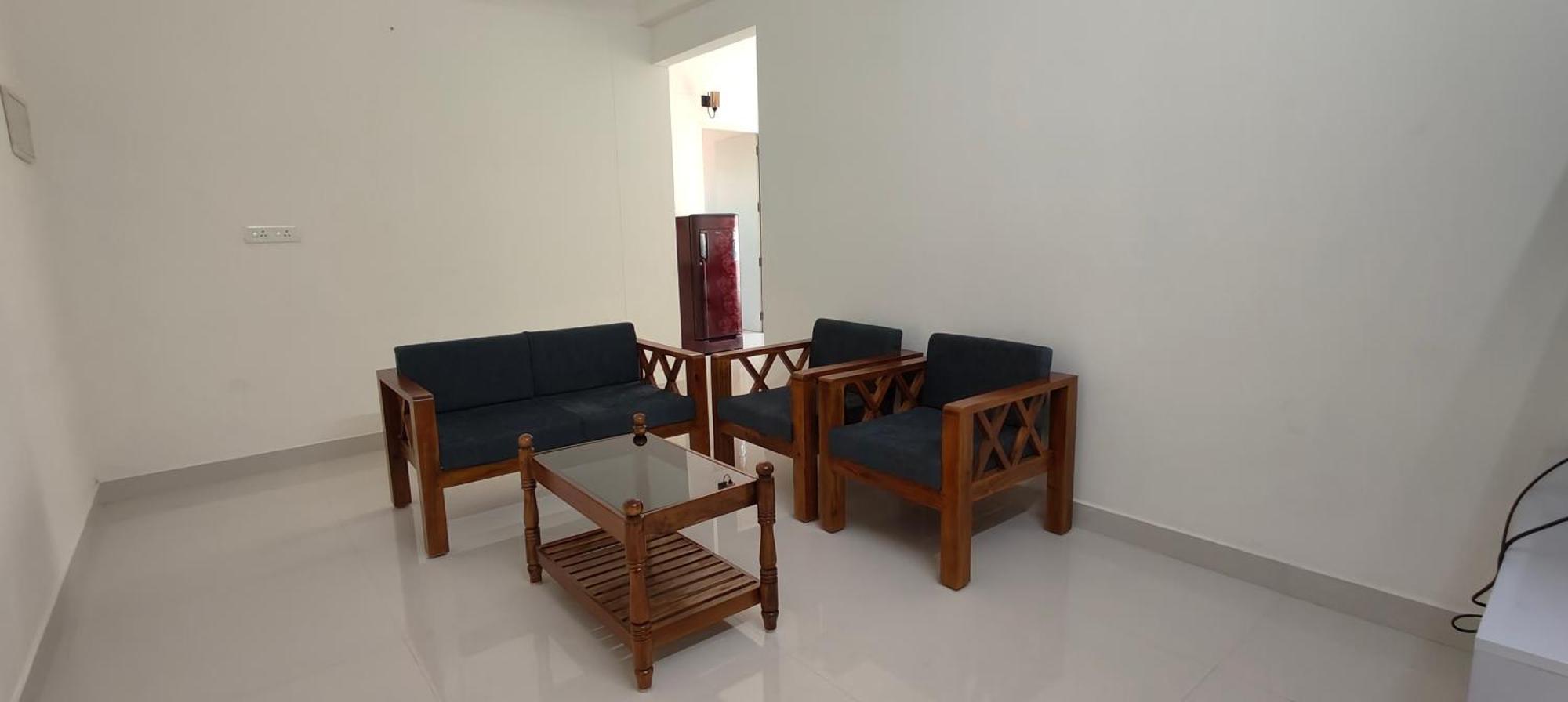 Hobiz Serviced Apartments Chalakuzhy Nr Medical College Trivandrum 特里凡得琅 外观 照片